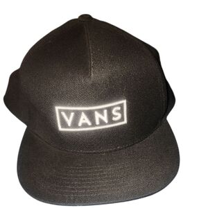 Vans Easy Box Snapback hat in black with a white logo.  EUC